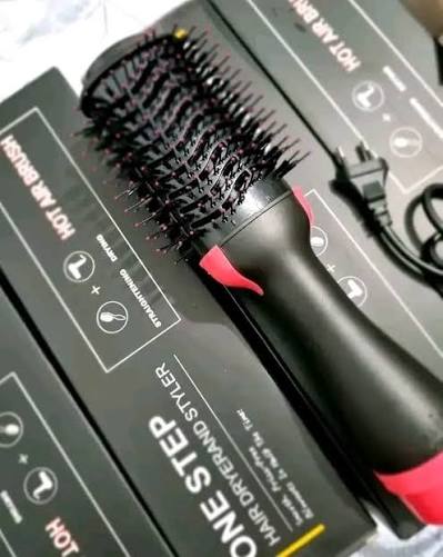 3-in-1 Hot Air Brush – Professional One-Step Hair Dryer, Straightener, and Curler